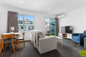 Newly Decorated, Spacious Apartment 4520